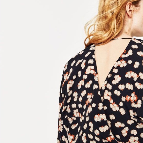 NWOT ZARA FLORAL FLOWING PRINTED JUMPSUIT ROMPER - Picture 5 of 7